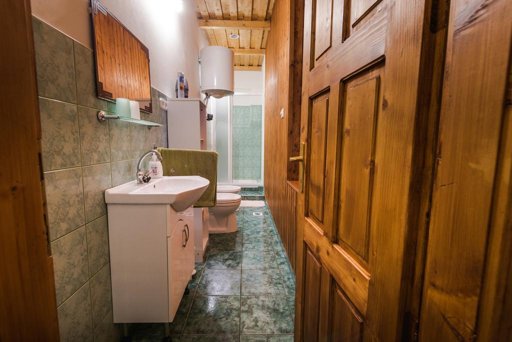 Almasi Reti Erdeszlak Villa Alsomocsolad Exterior photo